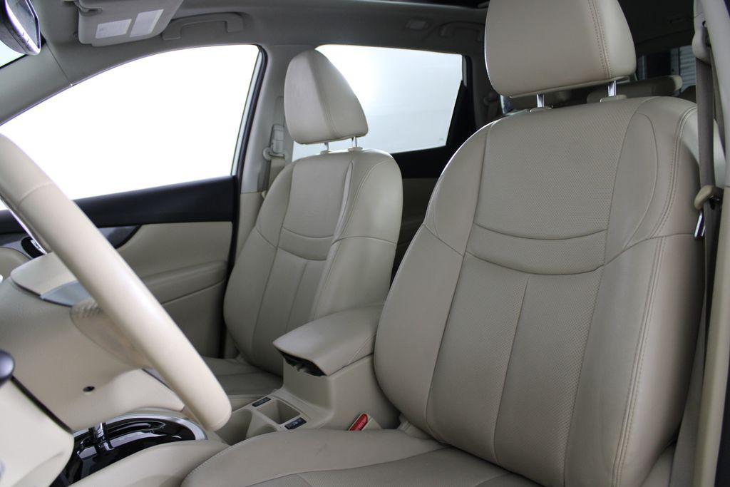 used 2014 Nissan Rogue car, priced at $11,152