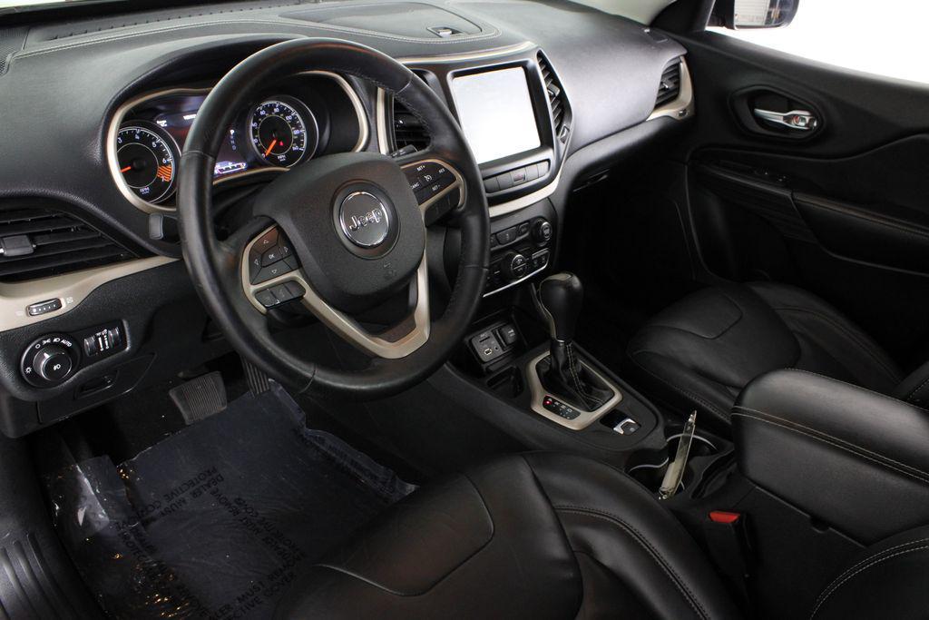 used 2015 Jeep Cherokee car, priced at $8,642