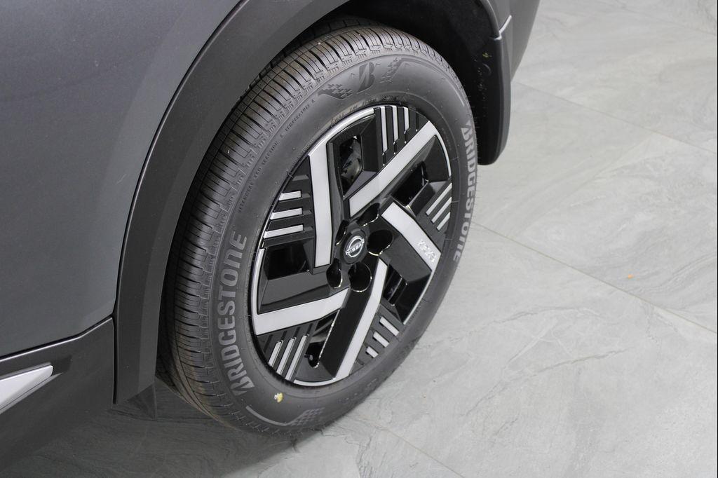 new 2026 Nissan Kicks car, priced at $25,893