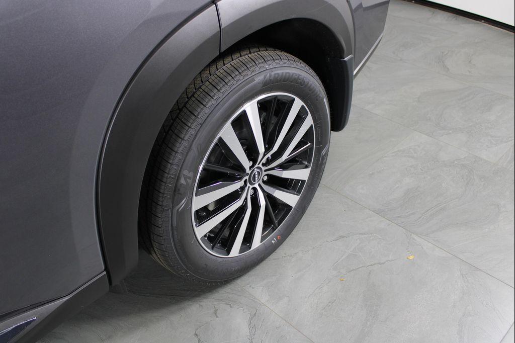 new 2025 Nissan Pathfinder car, priced at $42,966