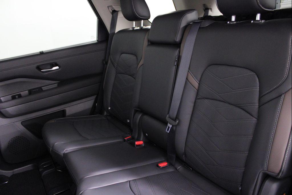 new 2025 Nissan Pathfinder car, priced at $42,966
