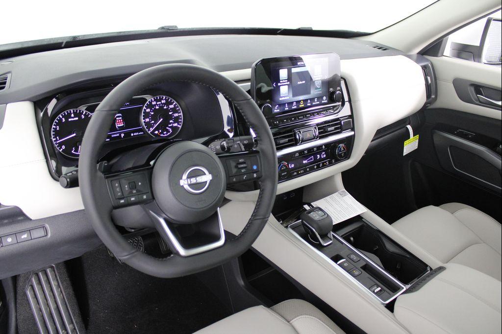 new 2025 Nissan Pathfinder car, priced at $34,160