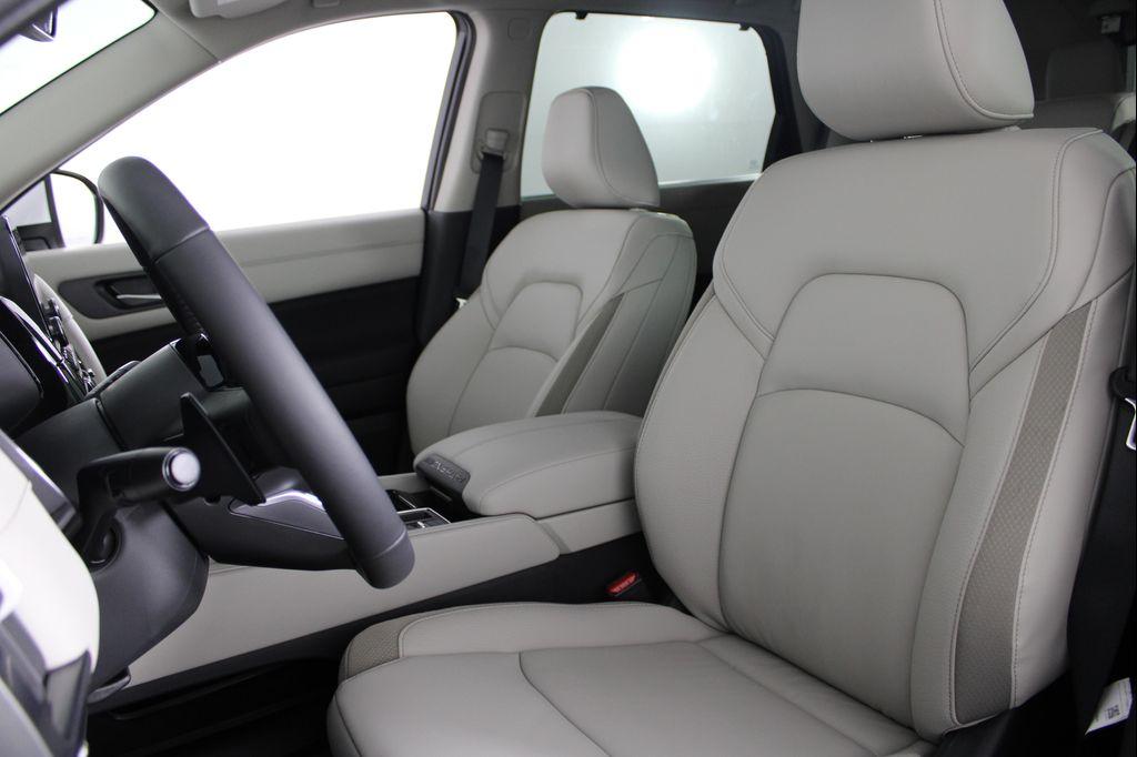 new 2025 Nissan Pathfinder car, priced at $34,160