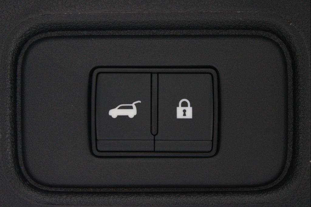 new 2025 Nissan Pathfinder car, priced at $33,450