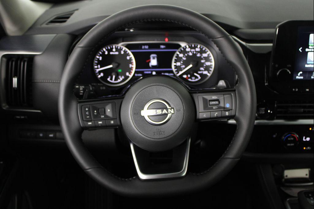 new 2025 Nissan Pathfinder car, priced at $33,450