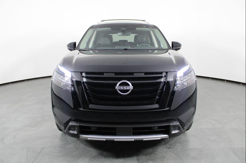 new 2025 Nissan Pathfinder car, priced at $35,840