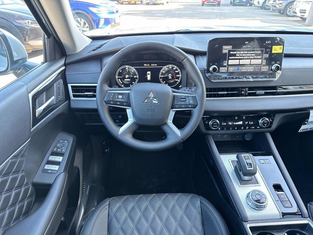 new 2025 Mitsubishi Outlander PHEV car, priced at $38,670