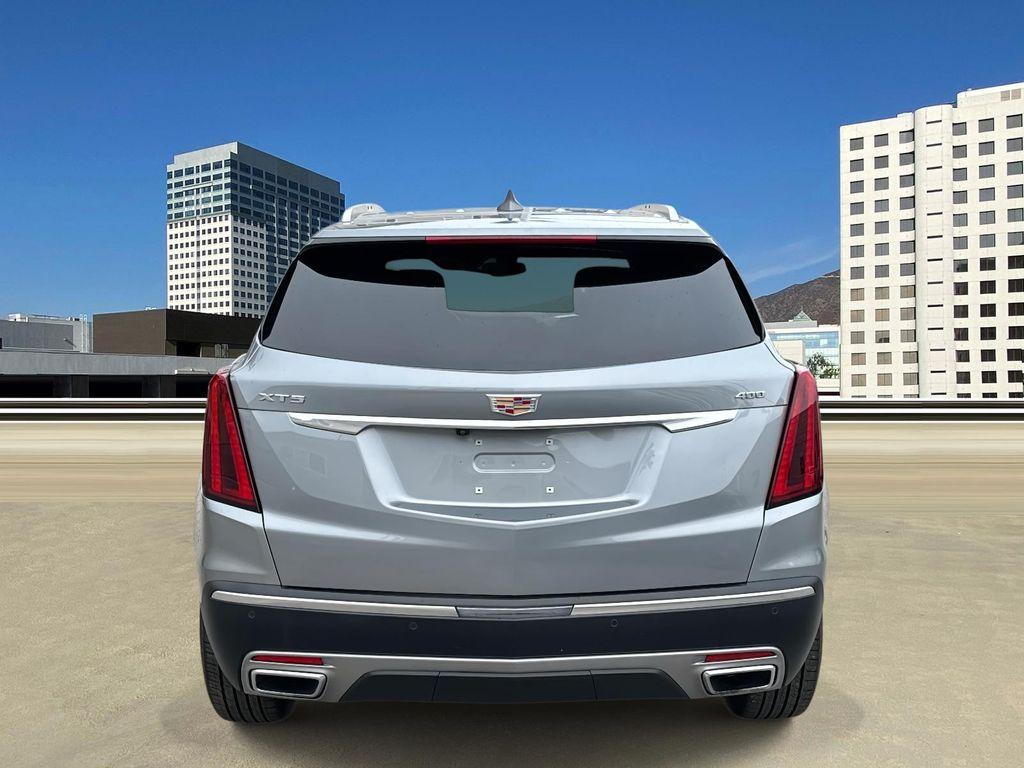 used 2025 Cadillac XT5 car, priced at $35,889