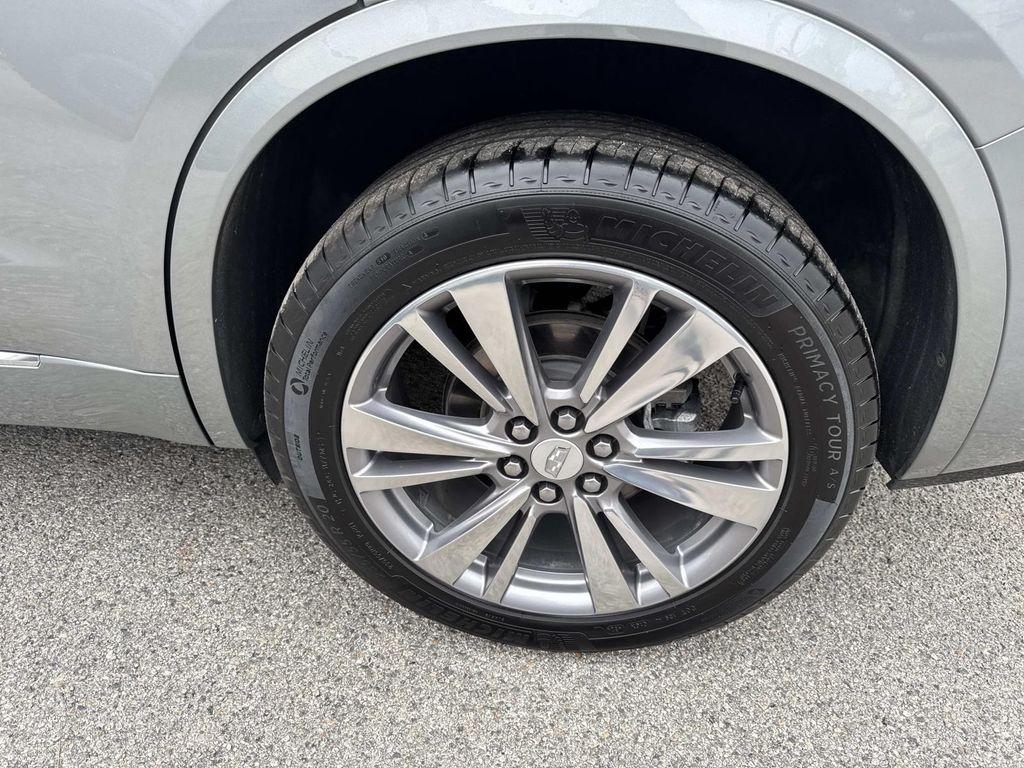 used 2025 Cadillac XT6 car, priced at $39,885