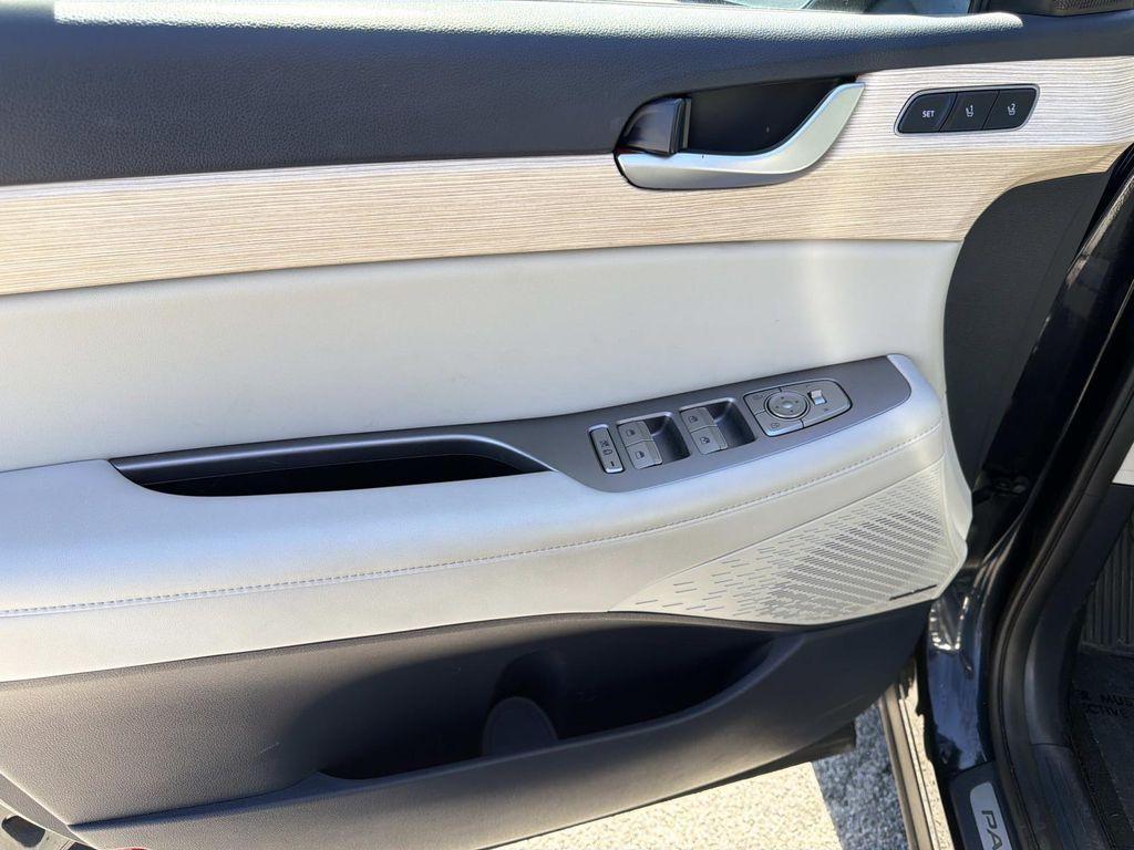 used 2024 Hyundai Palisade car, priced at $34,889