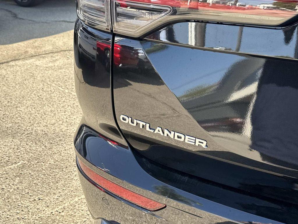 new 2025 Mitsubishi Outlander car, priced at $29,650