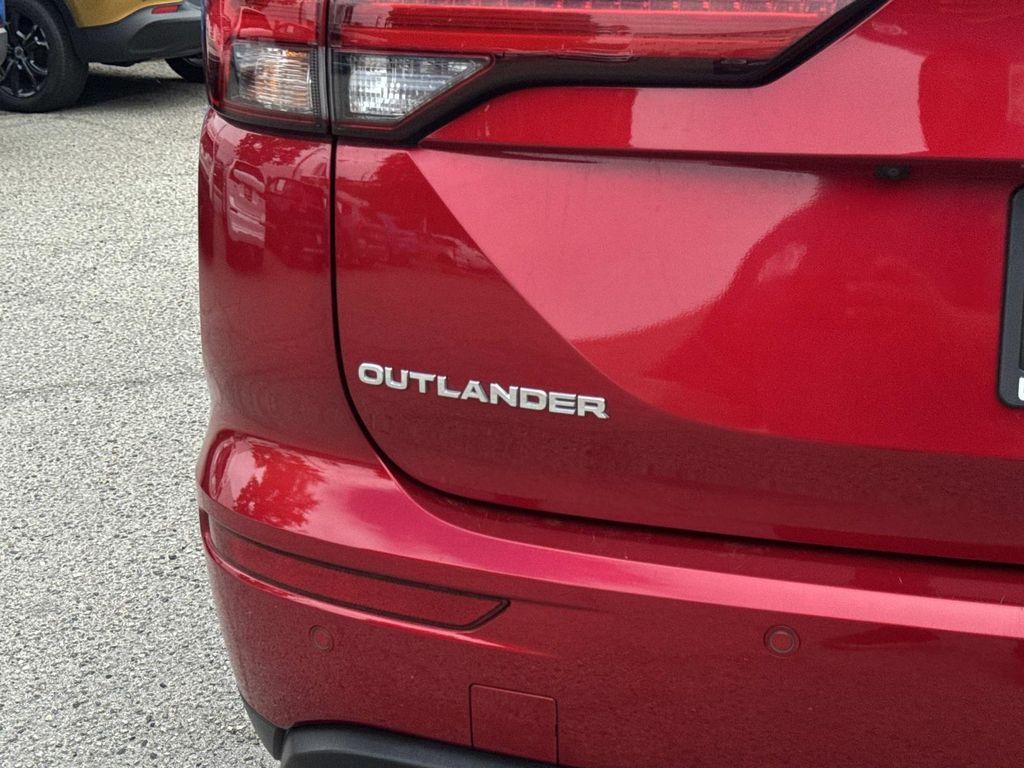 used 2022 Mitsubishi Outlander car, priced at $19,998