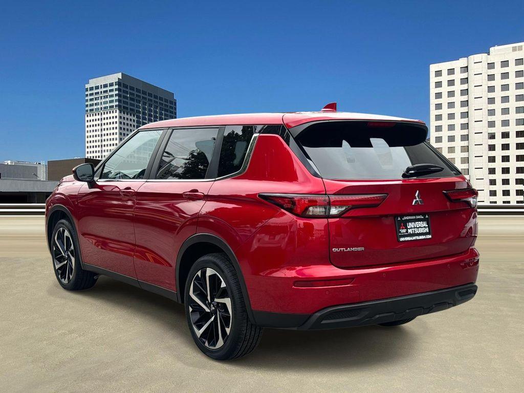 used 2022 Mitsubishi Outlander car, priced at $19,998