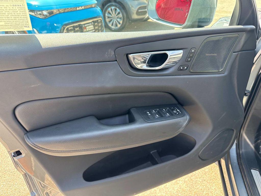 used 2020 Volvo XC60 Recharge Plug-In Hybrid car, priced at $28,998