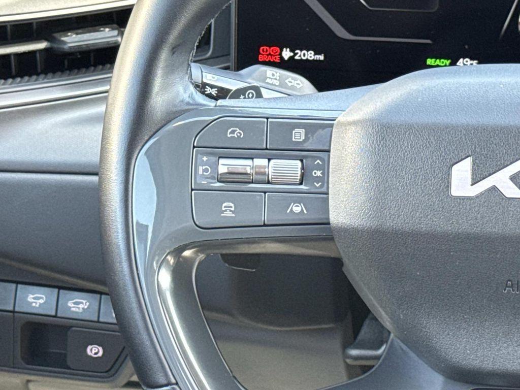 used 2024 Kia EV9 car, priced at $31,998