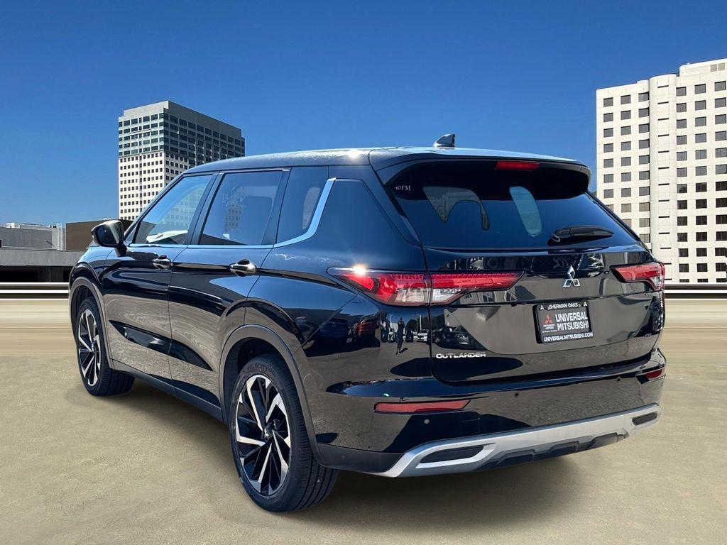 used 2024 Mitsubishi Outlander car, priced at $20,495