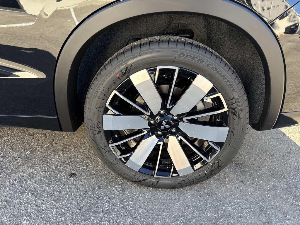 new 2026 Mitsubishi Outlander car, priced at $41,760