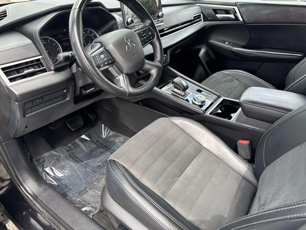 used 2024 Mitsubishi Outlander car, priced at $21,991