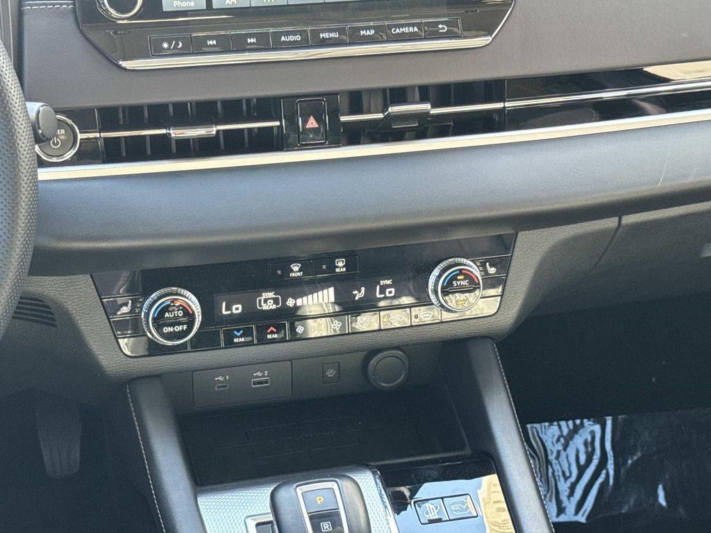 used 2024 Mitsubishi Outlander PHEV car, priced at $27,889