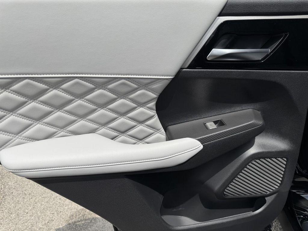 new 2025 Mitsubishi Outlander PHEV car, priced at $41,950