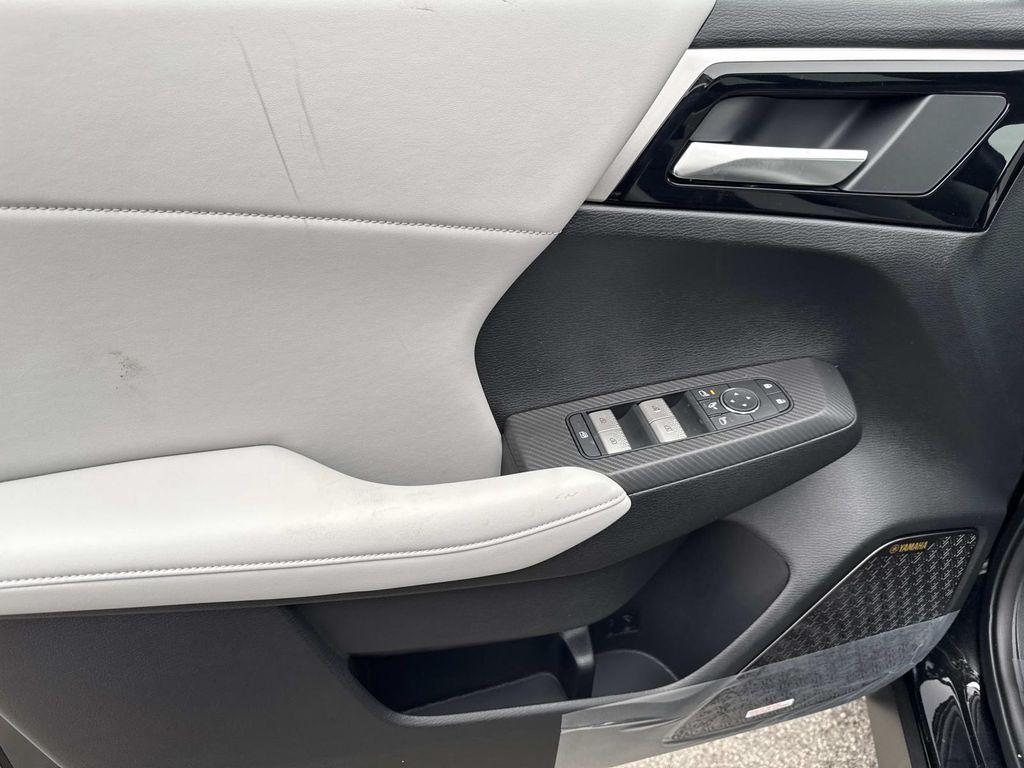 new 2026 Mitsubishi Outlander car, priced at $37,635