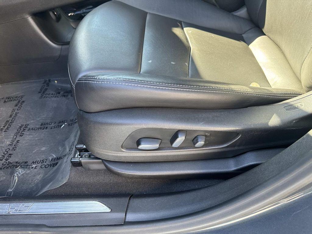 used 2020 Cadillac XT5 car, priced at $23,889