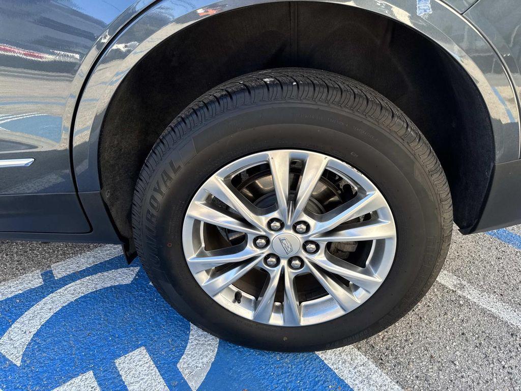 used 2020 Cadillac XT5 car, priced at $23,889