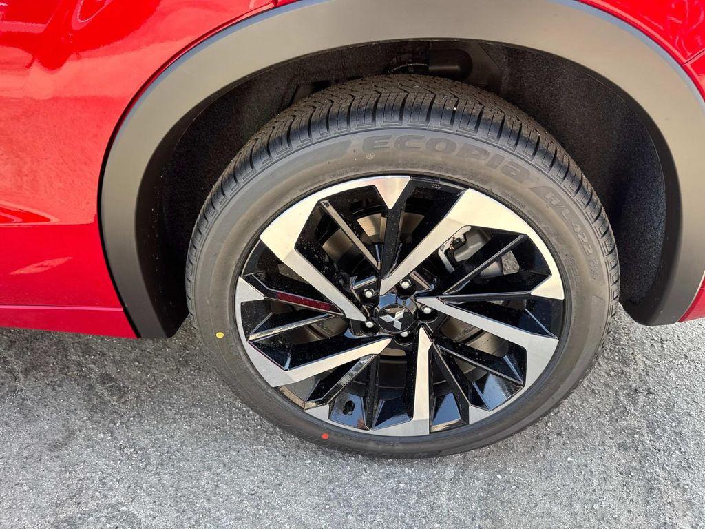 new 2025 Mitsubishi Outlander PHEV car, priced at $42,880