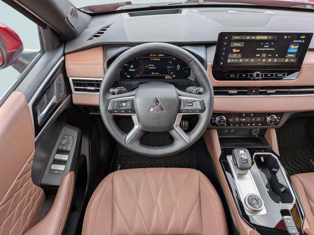 used 2025 Mitsubishi Outlander car, priced at $33,998