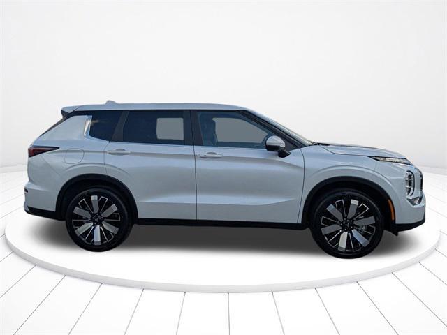 new 2026 Mitsubishi Outlander car, priced at $31,436