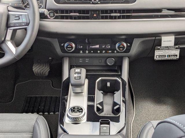 new 2026 Mitsubishi Outlander car, priced at $33,183
