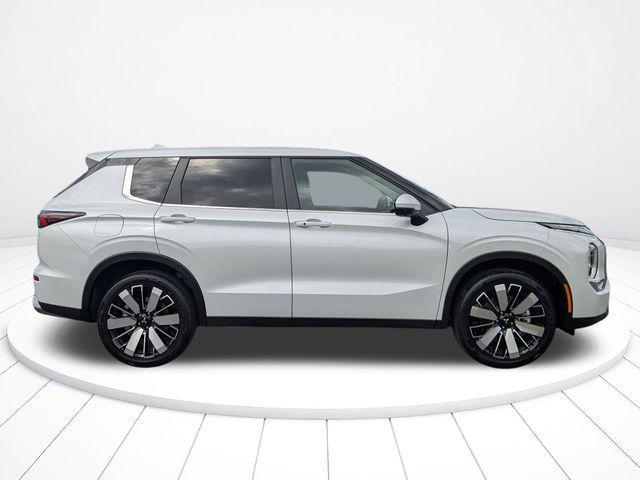 new 2026 Mitsubishi Outlander car, priced at $32,584
