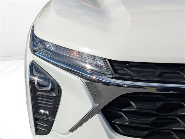 used 2025 Chevrolet Trax car, priced at $18,500