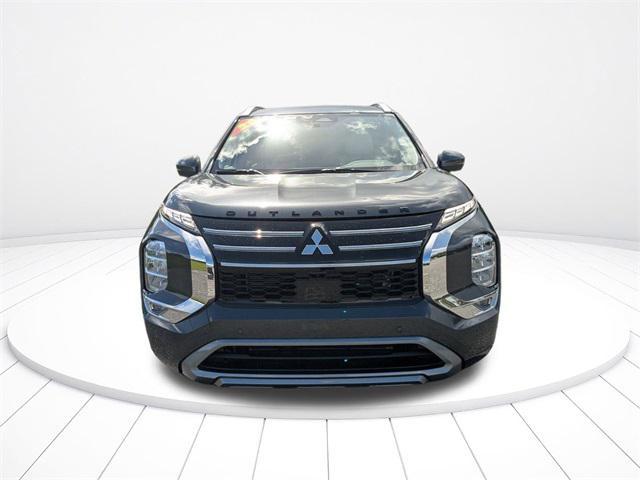 new 2025 Mitsubishi Outlander car, priced at $31,682