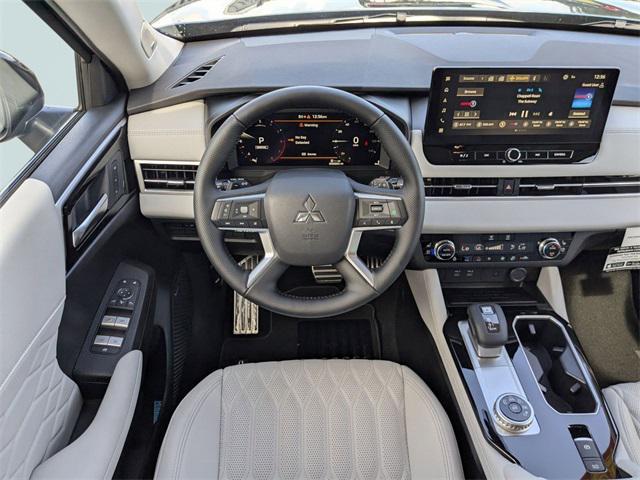 new 2025 Mitsubishi Outlander car, priced at $31,682