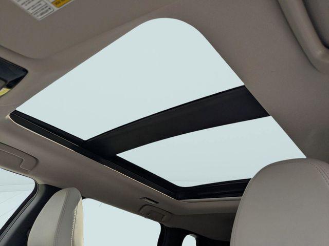 used 2025 Mitsubishi Outlander car, priced at $35,900