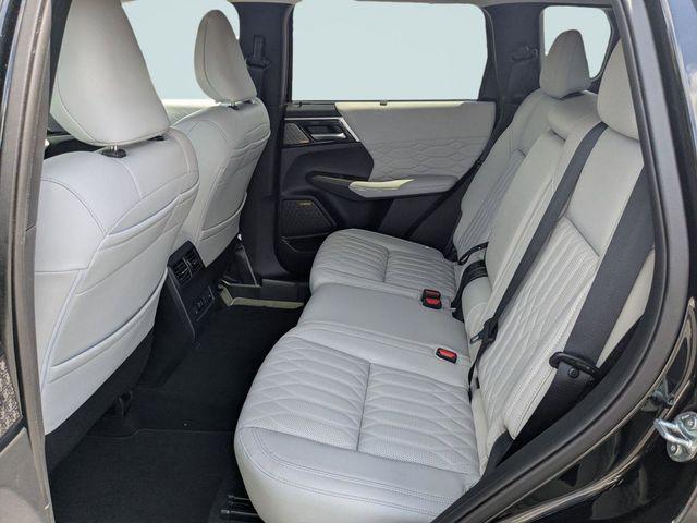 used 2025 Mitsubishi Outlander car, priced at $35,900