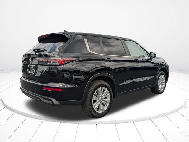 new 2026 Mitsubishi Outlander car, priced at $28,102
