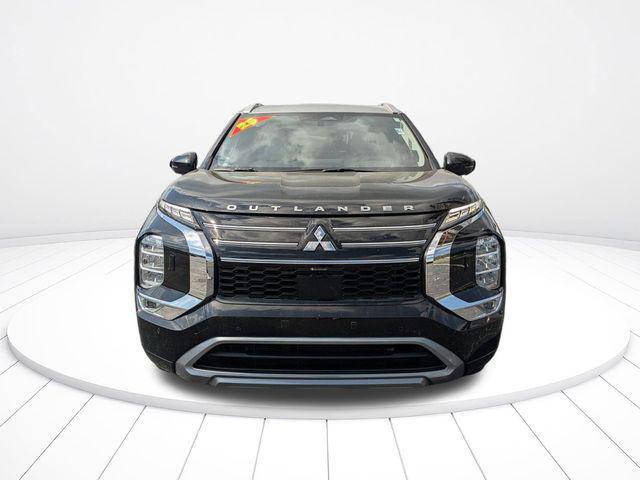 used 2025 Mitsubishi Outlander car, priced at $36,000