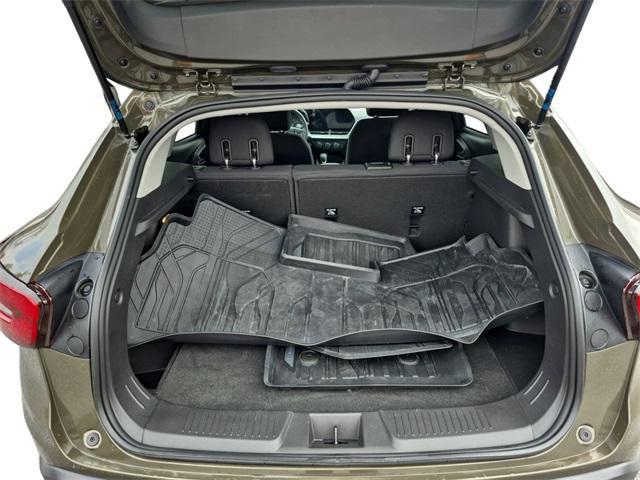 used 2024 Chevrolet Trax car, priced at $20,995