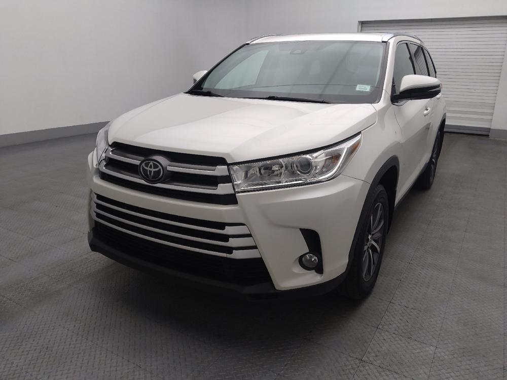 used 2019 Toyota Highlander car, priced at $24,095