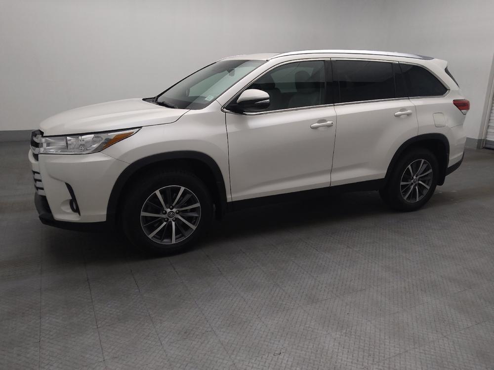 used 2019 Toyota Highlander car, priced at $24,095
