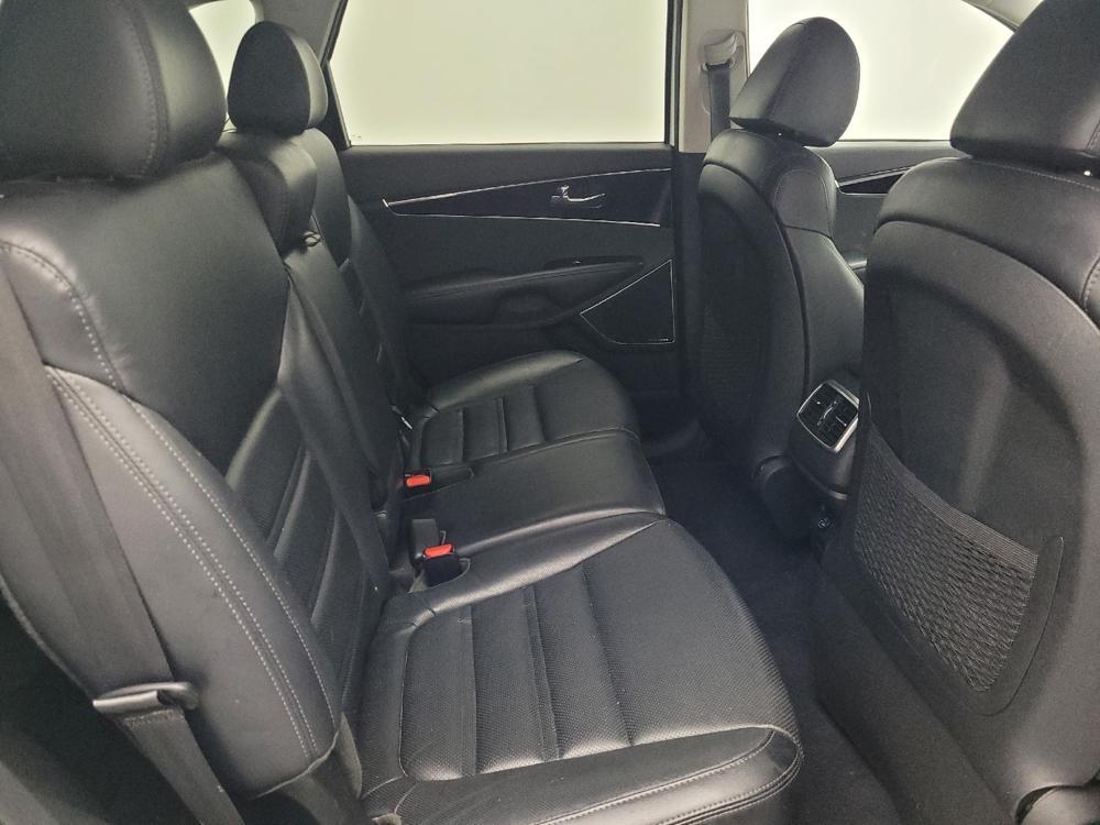 used 2020 Kia Sorento car, priced at $23,195