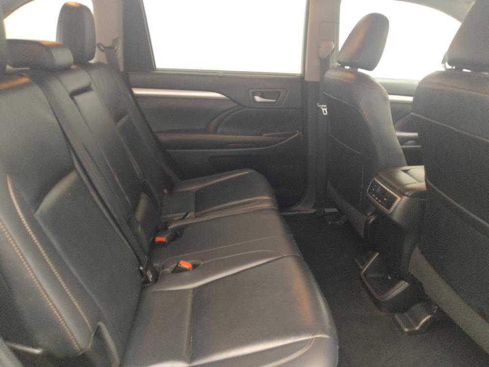 used 2019 Toyota Highlander car, priced at $24,495