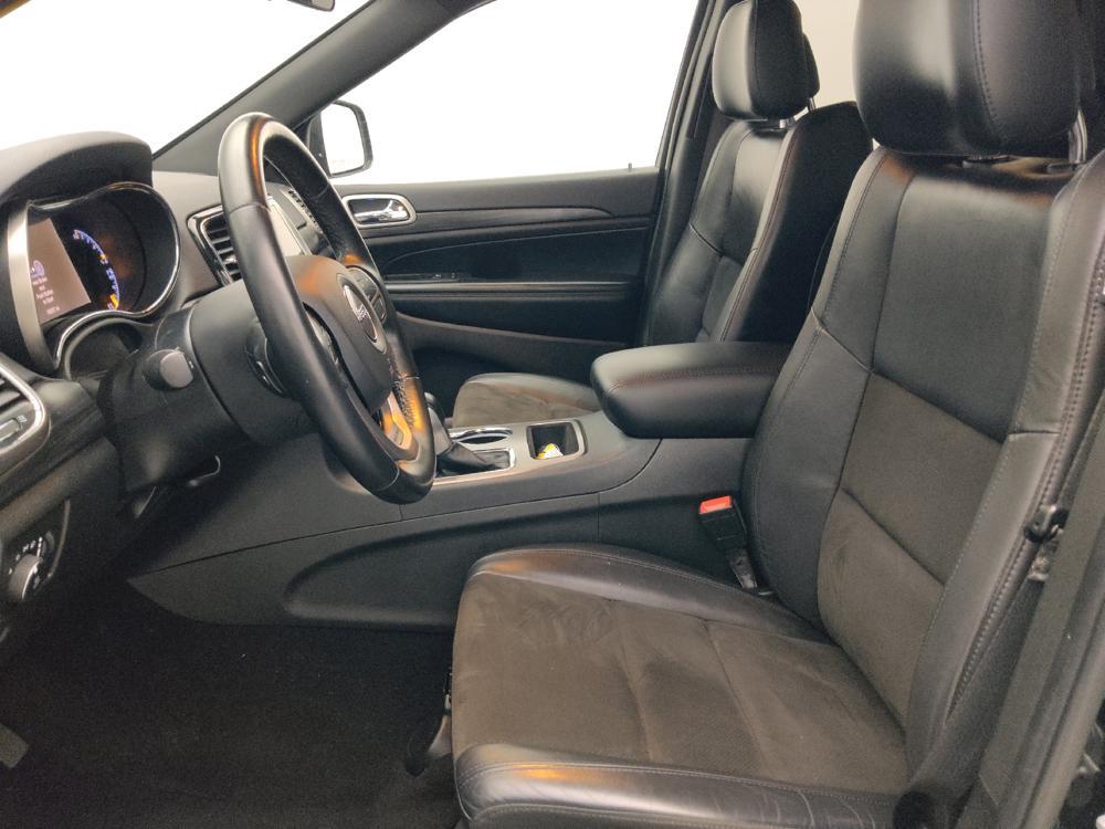 used 2021 Jeep Grand Cherokee car, priced at $19,495
