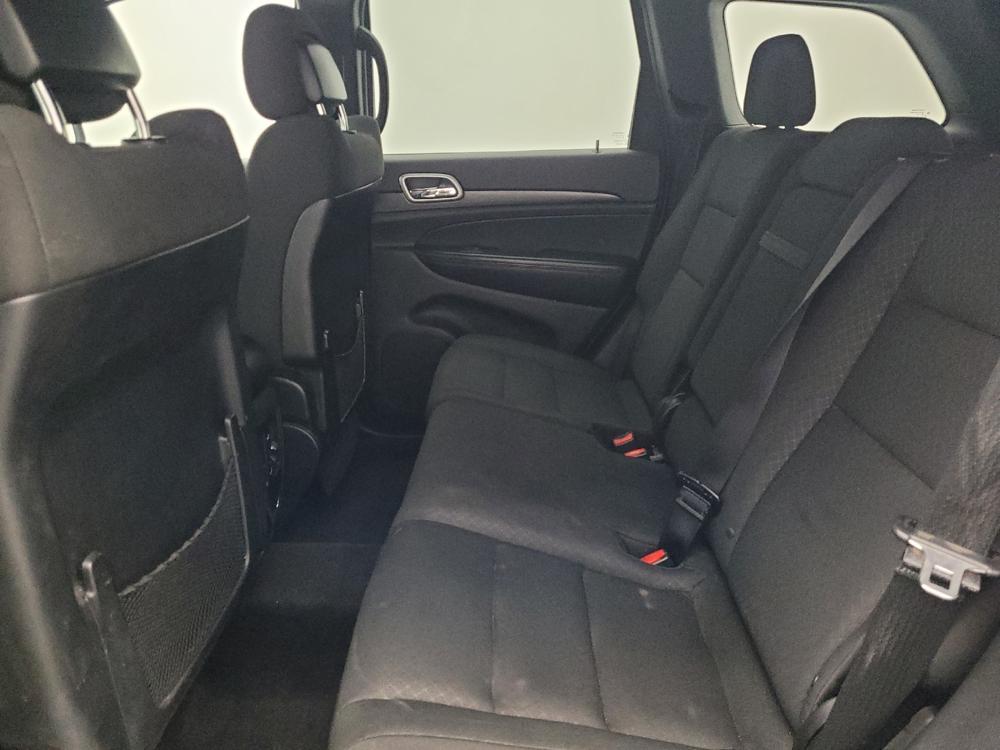 used 2018 Jeep Grand Cherokee car, priced at $17,195