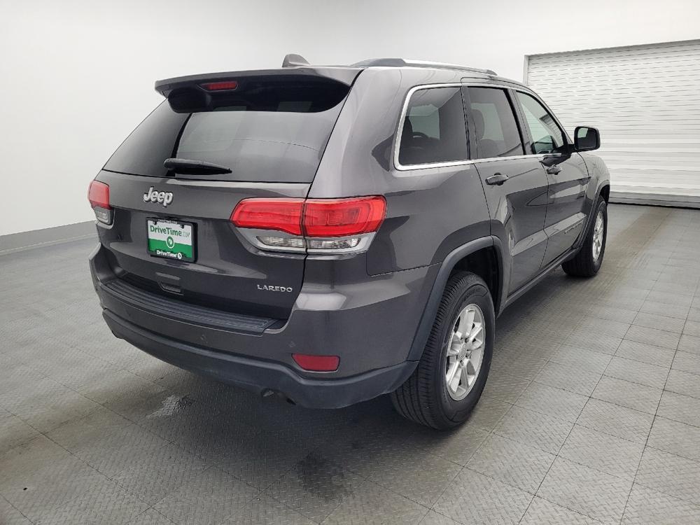used 2018 Jeep Grand Cherokee car, priced at $17,195