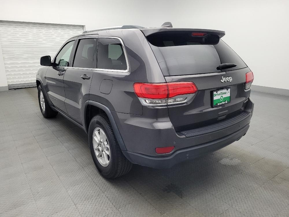used 2018 Jeep Grand Cherokee car, priced at $17,195
