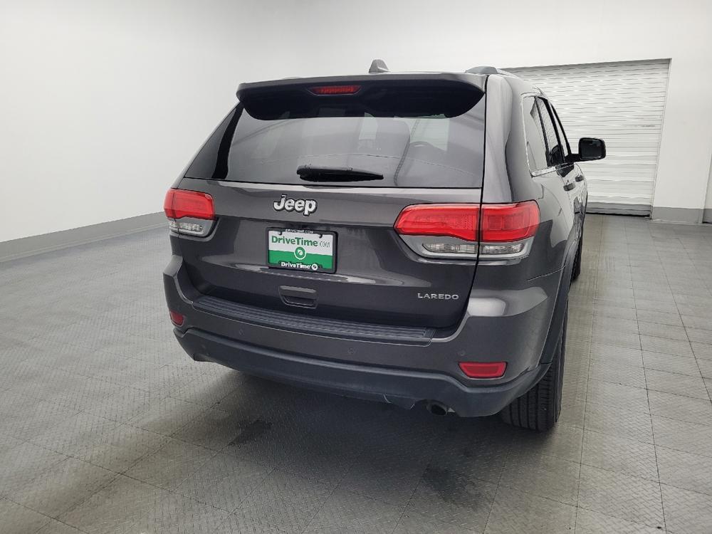 used 2018 Jeep Grand Cherokee car, priced at $17,195