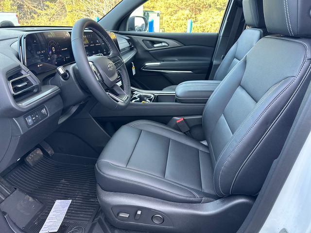 new 2026 Chevrolet Traverse car, priced at $46,068